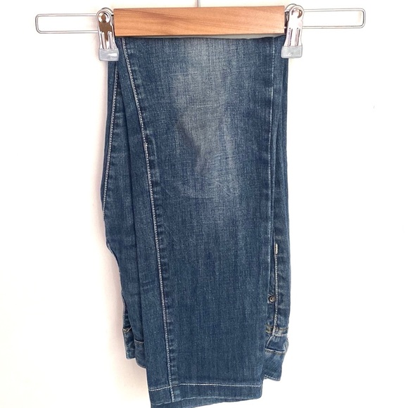 (A54) Denim jeans with studded heart accents on front pockets, Size 30 - Picture 8 of 10